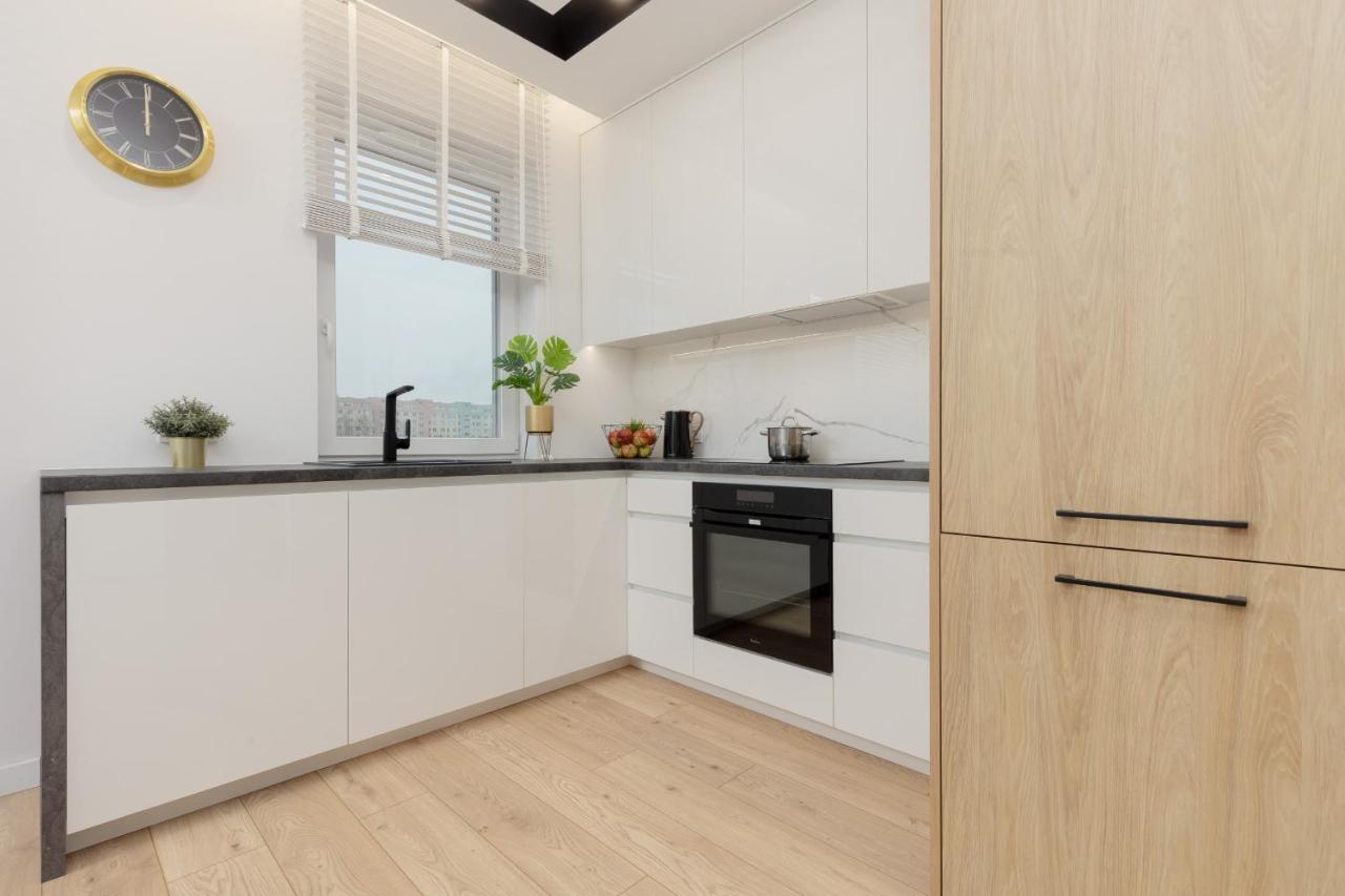 Loft Apartment With Parking In Warsaw By Noclegi Renters Buitenkant foto