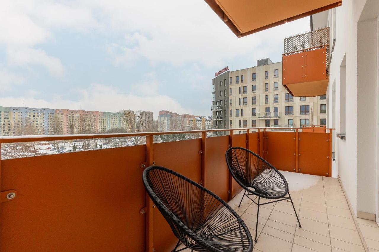 Loft Apartment With Parking In Warsaw By Noclegi Renters Buitenkant foto